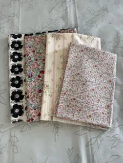 花柄プリント生地４種類まとめ売り❤︎ポーチや巾着の裏地に◎入園入学グッズ　はぎれ