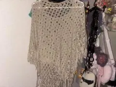 アイボリー レース フリンジ ニットポンチョ　森ガールのサムネイル