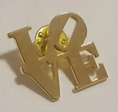 ロバート インディアナ Robert Indiana LOVE ピンズ MoMA
