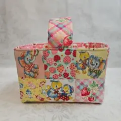 パッチワーク　メリーボンボン　布バスケット