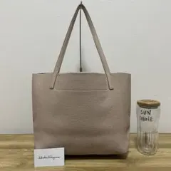 《美品》Ferragamo（フェラガモ）レザー トートバッグ ベージュ系