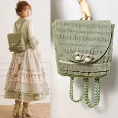 美品 コサージュ付き フリル＆シャーリング リュックサック オリーブ 