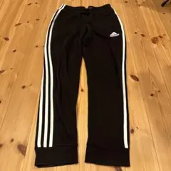 本日削除‼️最終値下げ‼️adidas ジャージパンツ