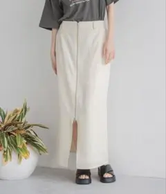 クリーム色 タイトスカート フロントジッパー