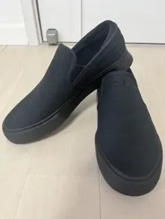 adidas スリッポン ブラック
