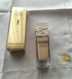 イヴ・サンローラン　オールアワーズリキッドグロウ　ファンデーション　LN４