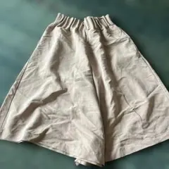 お値引きニコアンド　キュロット　ベージュ