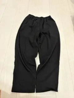 Lugnoncure カジュアルパンツ