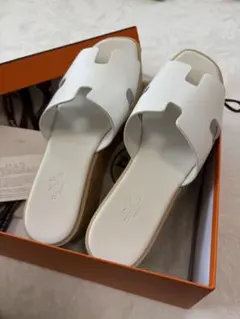 【即購入ok】HERMES エズ　ホワイト　39のサムネイル