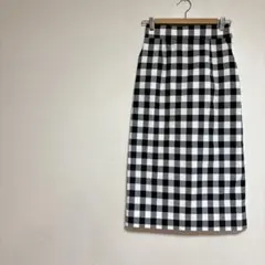 チェック柄タイトスカート 黒と白