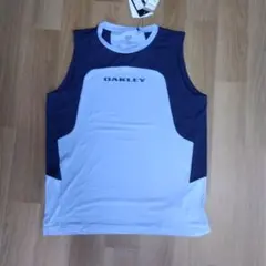 【新品50%オフ】OAKLEY ノースリーブ トップス 2XL ペールブルーのサムネイル