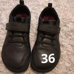 Item thumbnail for item b4ccb854-4274-412e-860e-8b5f82f7f8be