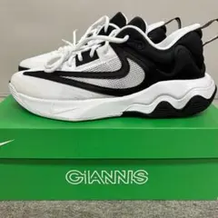 ナイキ ヤニス バスケットシューズ バッシュ スニーカー黒白 NIKE 新品