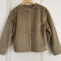 ユニクロ　ノーカラーファージャケット　M