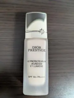 Diorプレステージ ホワイト ル プロテクター UV ルミエール　BB00