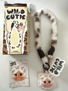 クライベイビー CRYBABY wild but cutie スマホストラップ