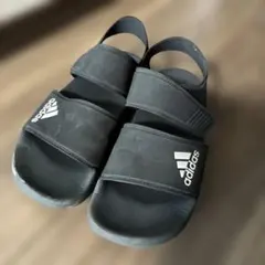 adidas ブラック サンダル　22.0cm