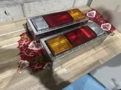 飛*1様 キャンター テールボックス 800番 鏡面 デコトラ キャンター