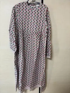kilki 猫柄 ロングワンピース　キルキー　新品　ネコのサムネイル