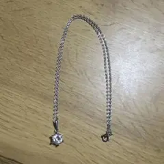 シルバークリスタルペンダントネックレス