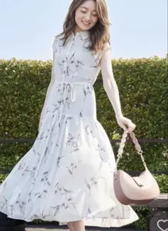 ノエラ　カサブランカプリントシャツワンピ