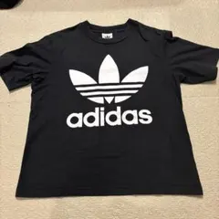 adidas ブラック ロゴ Tシャツ