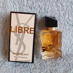 イヴサンローラン リブレ オーデパルファム 香水7.5ml