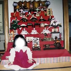 雛人形七段飾り (15年程前に東玉にて購入) 雛人形七段飾り (15年程前に東玉にて購入) - メルカリ