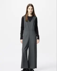 ジャンプスーツ グレー UNIQLO