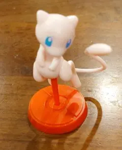 チョコエッグ　ポケットモンスター　シークレット　ミュウ　ヒトカゲ
