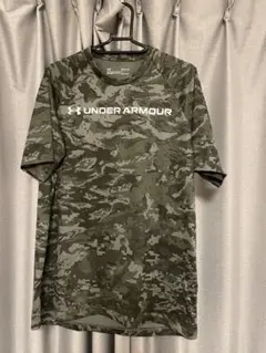 UNDER ARMOUR HEATGEAR M 迷彩Tシャツ