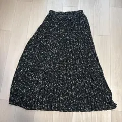 SOCOLLA 花柄プリーツロングスカートのサムネイル