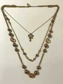 ゴールド ピンクベージュ ビーズ パール 蝶 モチーフ ３連 ネックレス3way