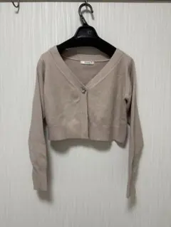 SNIDEL ピンクベージュ Vネック クロップドカーディガン