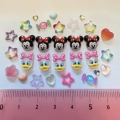ミニー デイジー スター 星 ハート ディズニー パーツ 30こセットのサムネイル
