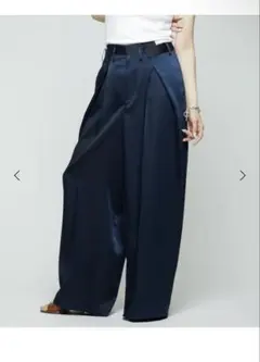 新品★イウエンマトフ　サテンタックパンツ