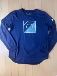 Under Armour ネイビー 長袖カットソー YXL