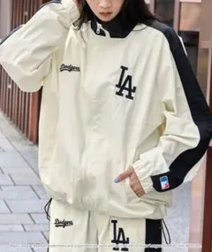 MLB ナイロンブルゾン Lサイズ