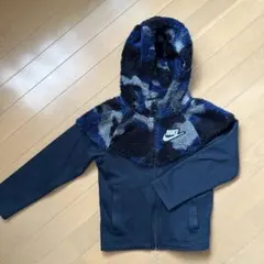 NIKE フード付きパーカー　黒　キッズXS