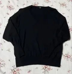 即発送ユニクロ エクストラファインメリノ リラックスフィット Vネック セーター