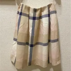 ブルーレーベルクレストブリッジ　チェック　膝丈　スカート　春色