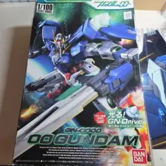 1/100 00ガンダム ガンプラのサムネイル