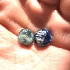 ネパール産カイヤナイト　ラウンドカボション２個セット　天然石　パワーストーン