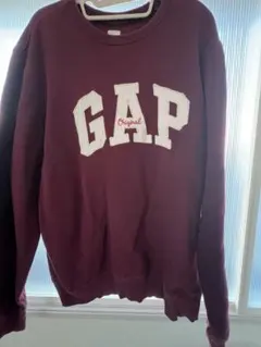 GAP バーガンディ トレーナー