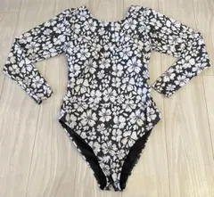 【タグなし新品未使用】シーイン水着ワンピース黒白花柄モノトーンＬサイズ長袖のサムネイル