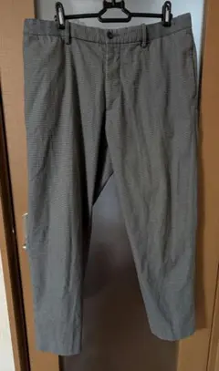 ユニクロ　グレー チェック柄　ストレッチパンツ