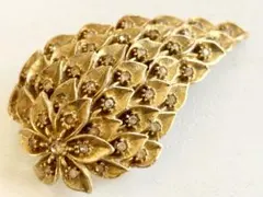年代物 繊細なレトロアンティーク お花 vintageブローチ