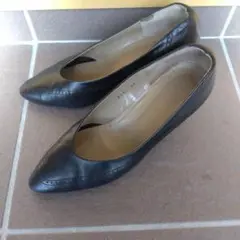 ヒールパンプス　黒　23センチ　セレモニー　シンプル