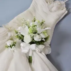 ホワイトグリーンの造花ブーケ　ブライダルブーケ