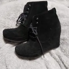 ショートブーツ 黒 ヒール